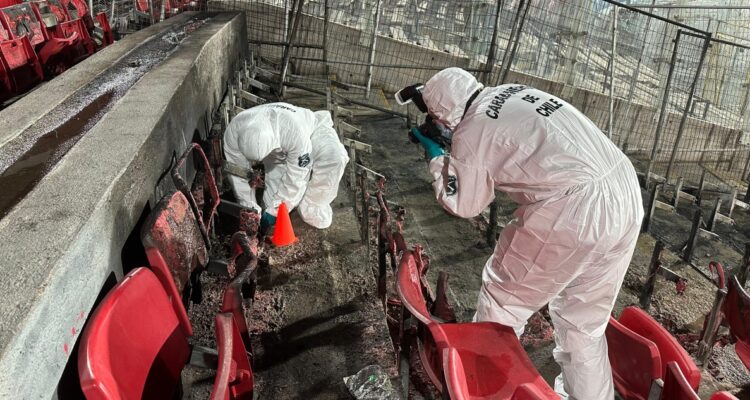 Carabineros confirma solo un detenido por incidentes que terminaron con incendio en Estadio Nacional
