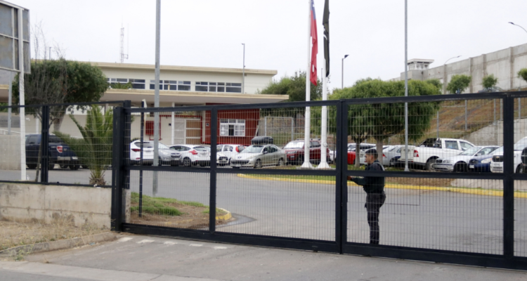 Mujer intentó ingresar municiones a cárcel de La Serena donde ya han muerto tres reos en 2024