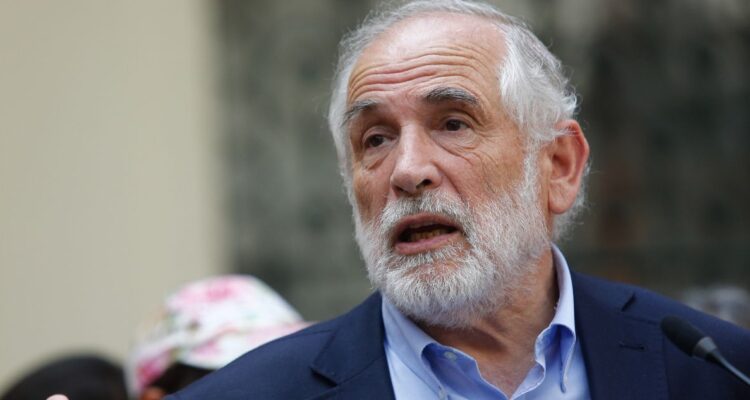 Montes adelanta los tiempos de reconstrucción por incendios: “No se pueden generar falsas ilusiones”