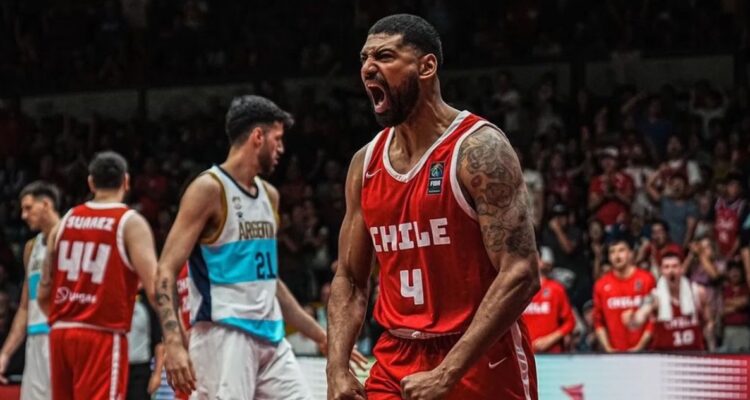 Chile logró histórico triunfo ante Argentina en en baloncesto.