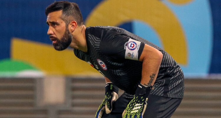 Claudio Bravo La Roja