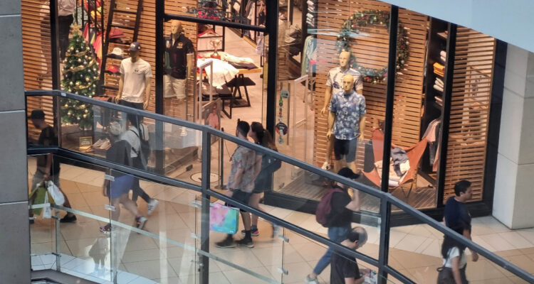 Los inventarios del Comercio registraron considerable disminución en diciembre de 2023