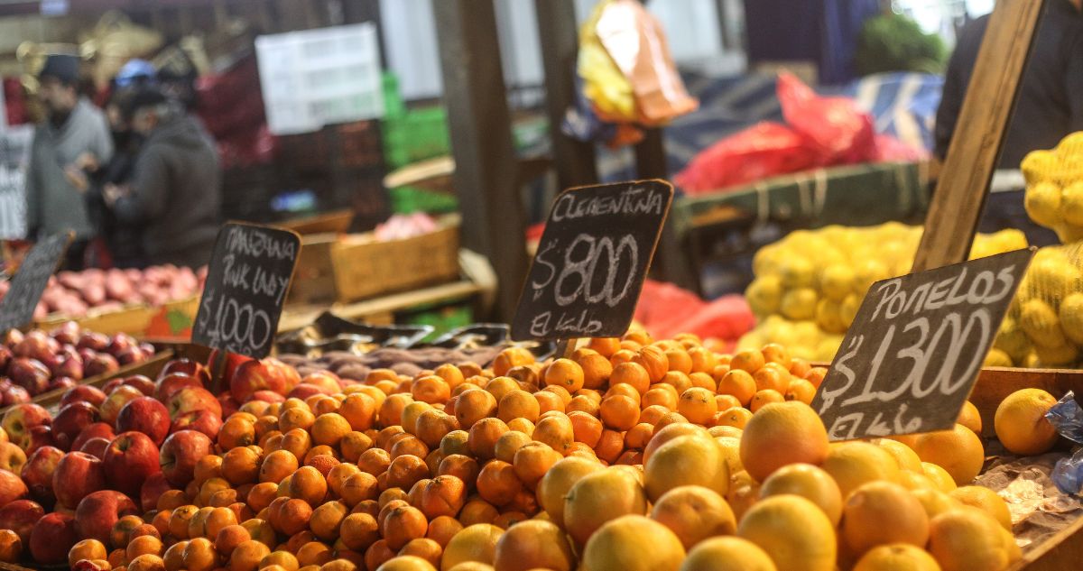 Sernac descarta alzas “relevantes” en precio de productos tras catástrofe por incendios en Valparaíso