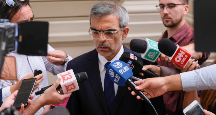 Cordero admite posible “conflicto de interés” por abogado compartido entre juez Daniel Urrutia y reo