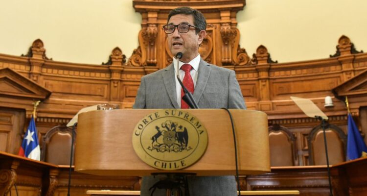 Poder Judicial suspende polémica compra de lujosos vehículos Lexus
