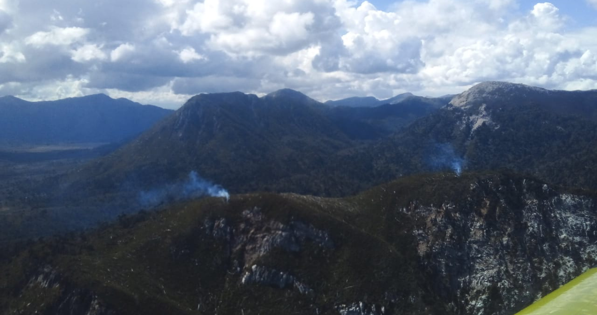 Declaran Alerta Roja en Melipeuco por incendio en el Parque Nacional Conguillío
