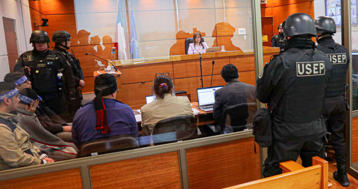 Defensa de comuneros pide cambiar fecha de segundo juicio por ataque incendiario en Los Ángeles