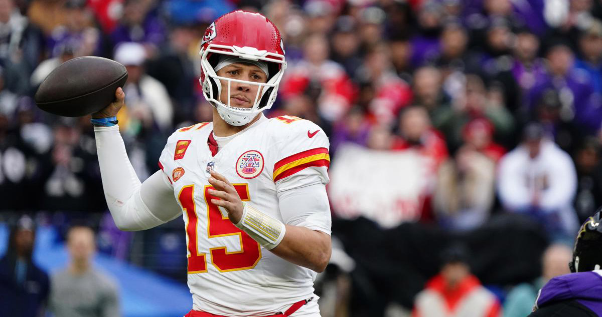 Padre de Patrick Mahomes fue detenido en Estados Unidos.