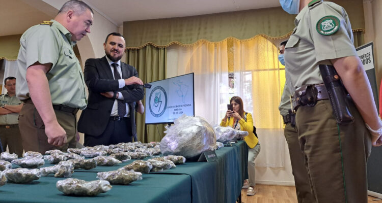 Temuco: detienen a dos extranjeros sin permiso para estar en Chile y que vendían drogas