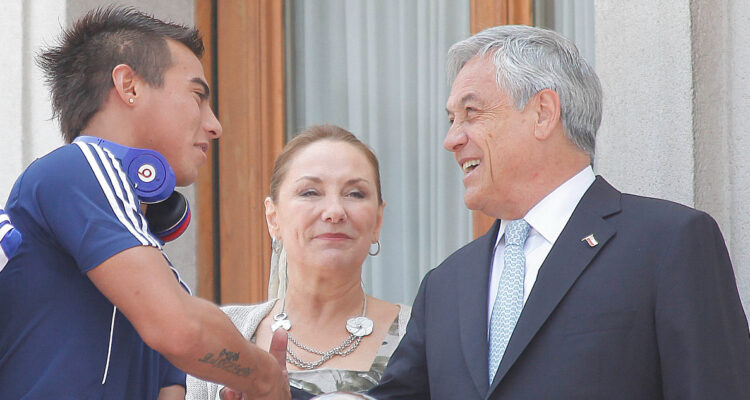 Eduardo Vargas Sebastián Piñera Universidad de Chile La U Copa Sudamericana 2011