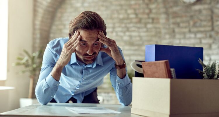 Qué es, cuáles son los síntomas y cómo combatir el síndore de estrés post-vacacional luego de volver a trabajar después de vacaciones