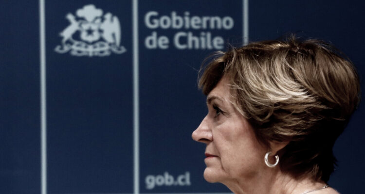 El vuelo rasante de Evelyn Matthei