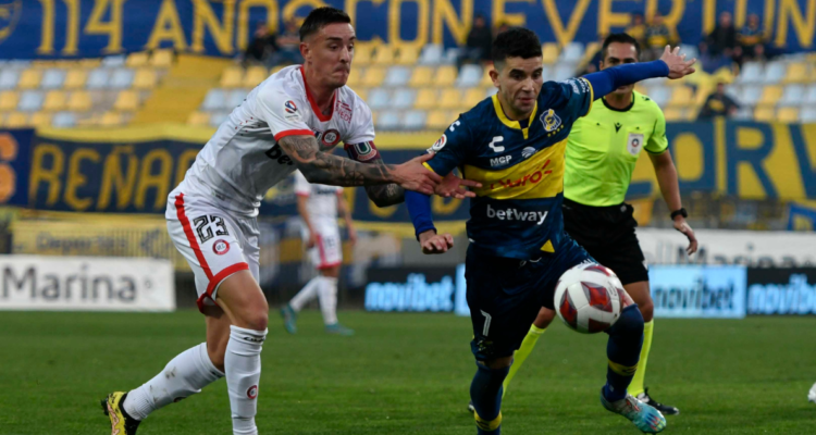 Duelo entre Everton y Unión La Calera se complica en la Sudamericana.