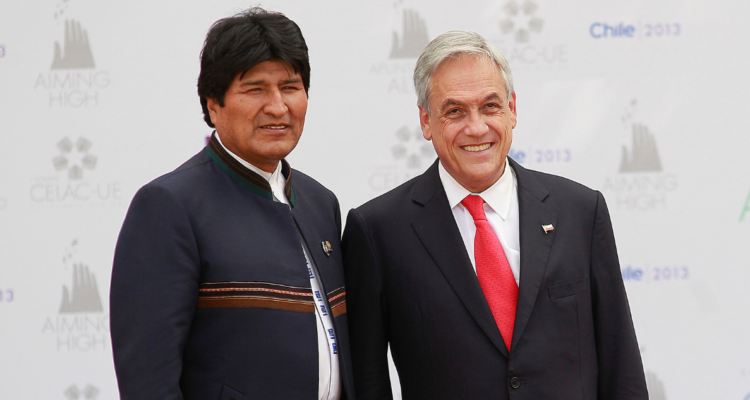 Imagen de Evo Morales junto a Sebastián Piñera