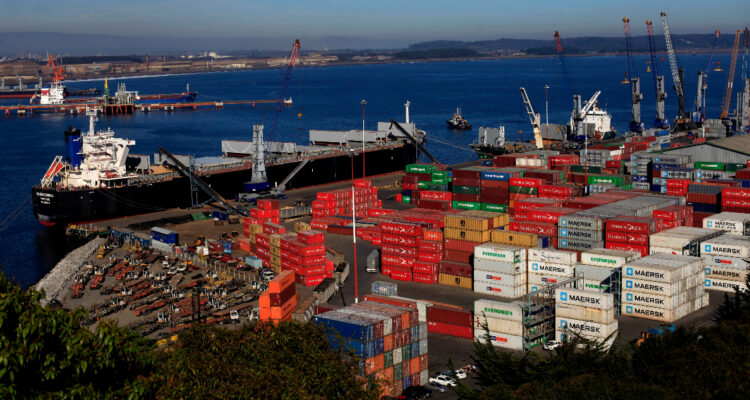 Chile registró un superávit comercial de US$2.622 millones en enero de 2024