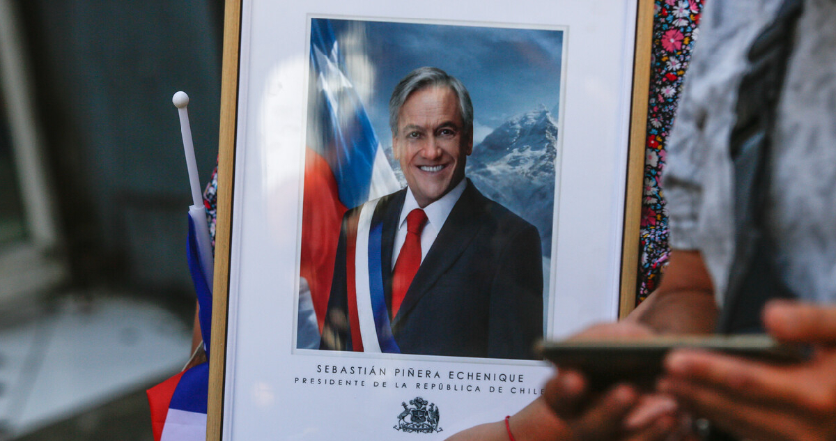 Fotografía del ex presidente sebastián piñera
