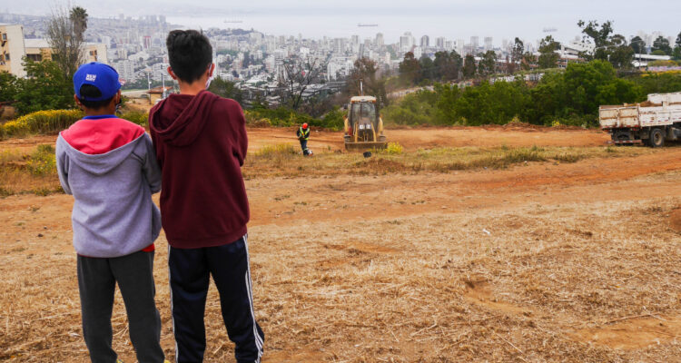 niños en emergencia por incendios