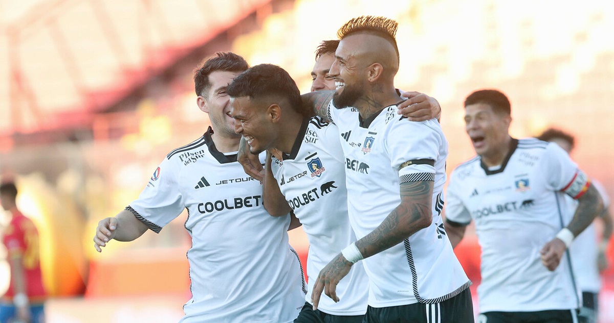 Colo Colo ficharía a delantero peruano si es que avanza en Copa Libertadores.