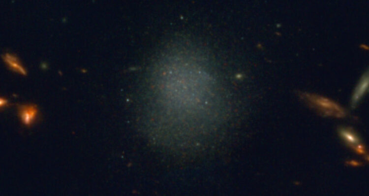 El telescopio espacial James Webb encontró una extraña galaxia aislada que ¿no debería existir?