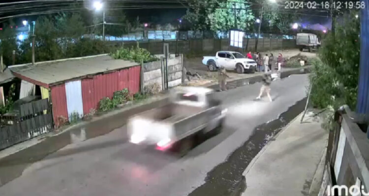 Detienen a conductor ebrio que casi atropella a militares para evadir control en Los Ángeles