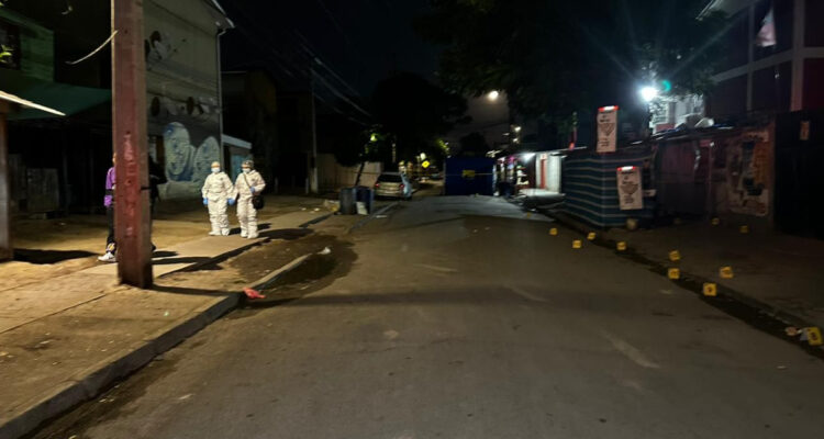 Matan con más de 20 disparos a un hombre en la vía pública en la comuna de San Bernardo