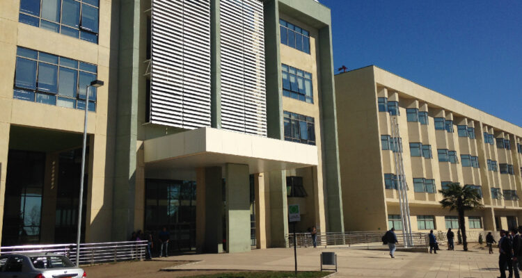 Complejo Asistencial Dr. Víctor Ríos Ruiz