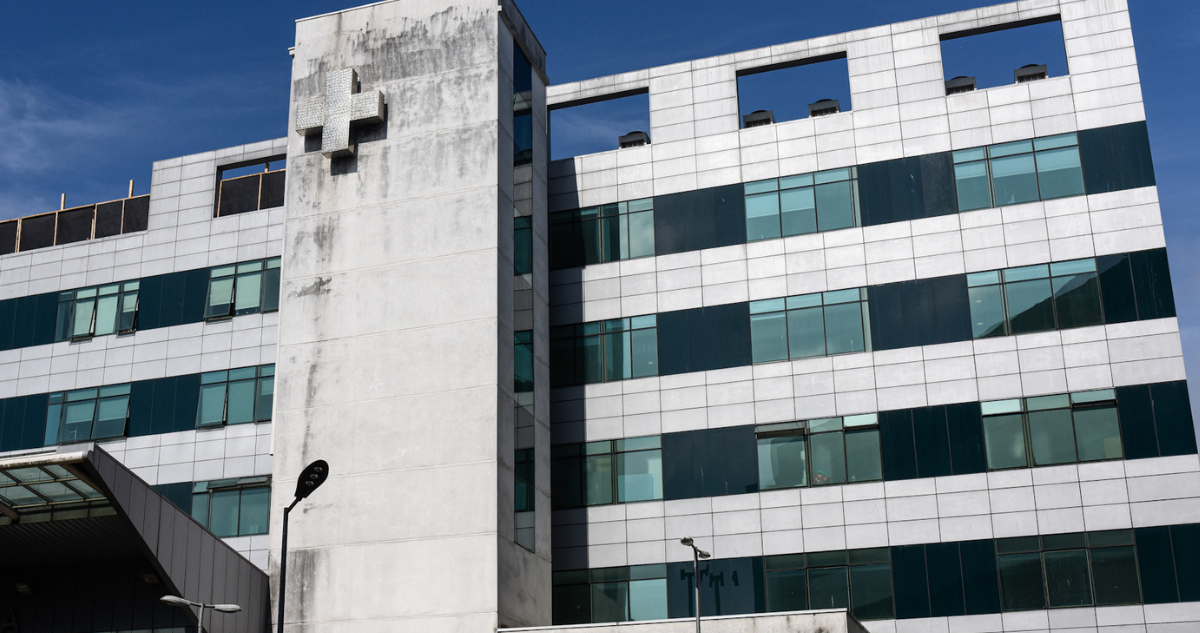Frontis de Hospital Regional de Concepción de internaron a comuneros