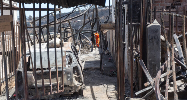 Aseguradoras han recibido cerca de 600 solicitudes tras incendios: mayoría corresponde a Viña del Mar