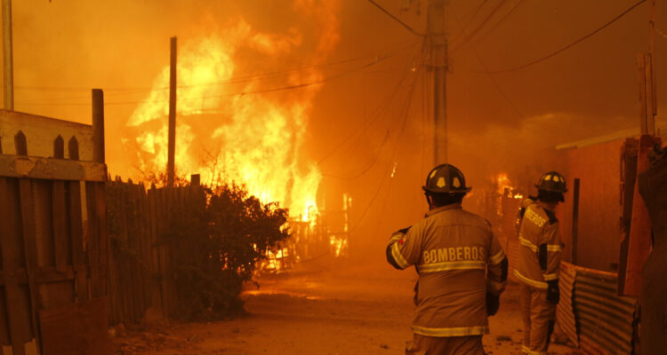 Balance Incendios Forestales: La Araucanía y Valparaíso concentran siniestros de mayor magnitud