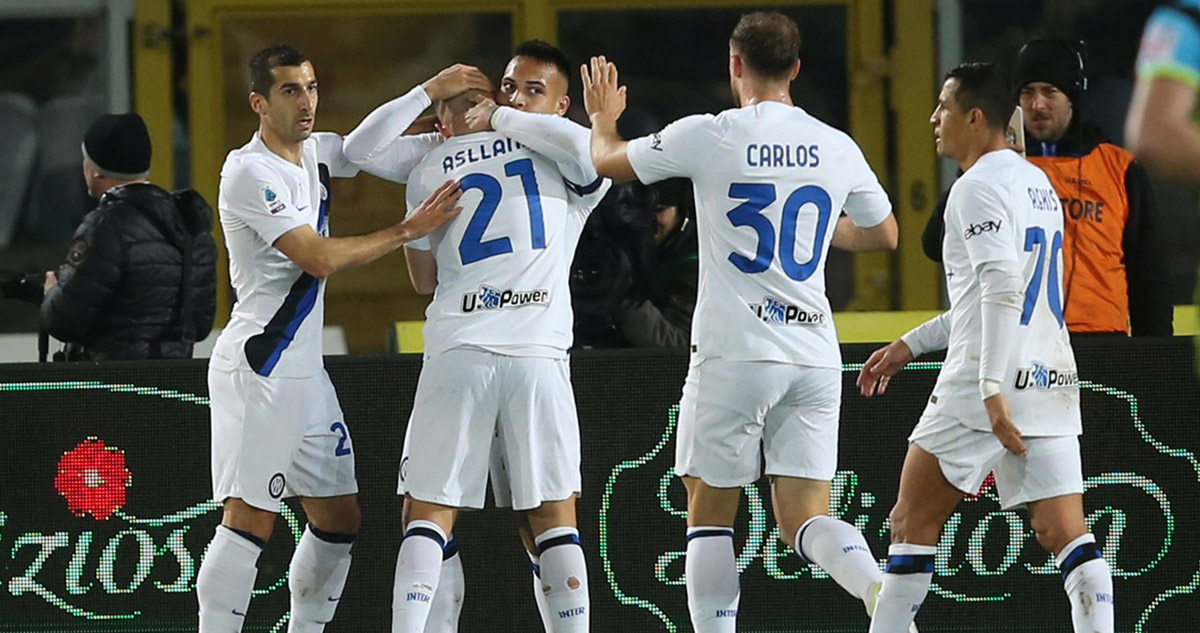 Inter goleó al Lecce por la Serie A de Italia.