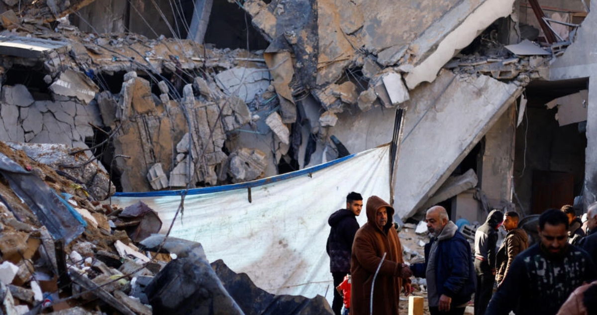 Israel bombardea Rafah, ciudad donde se refugian desplazados palestinos
