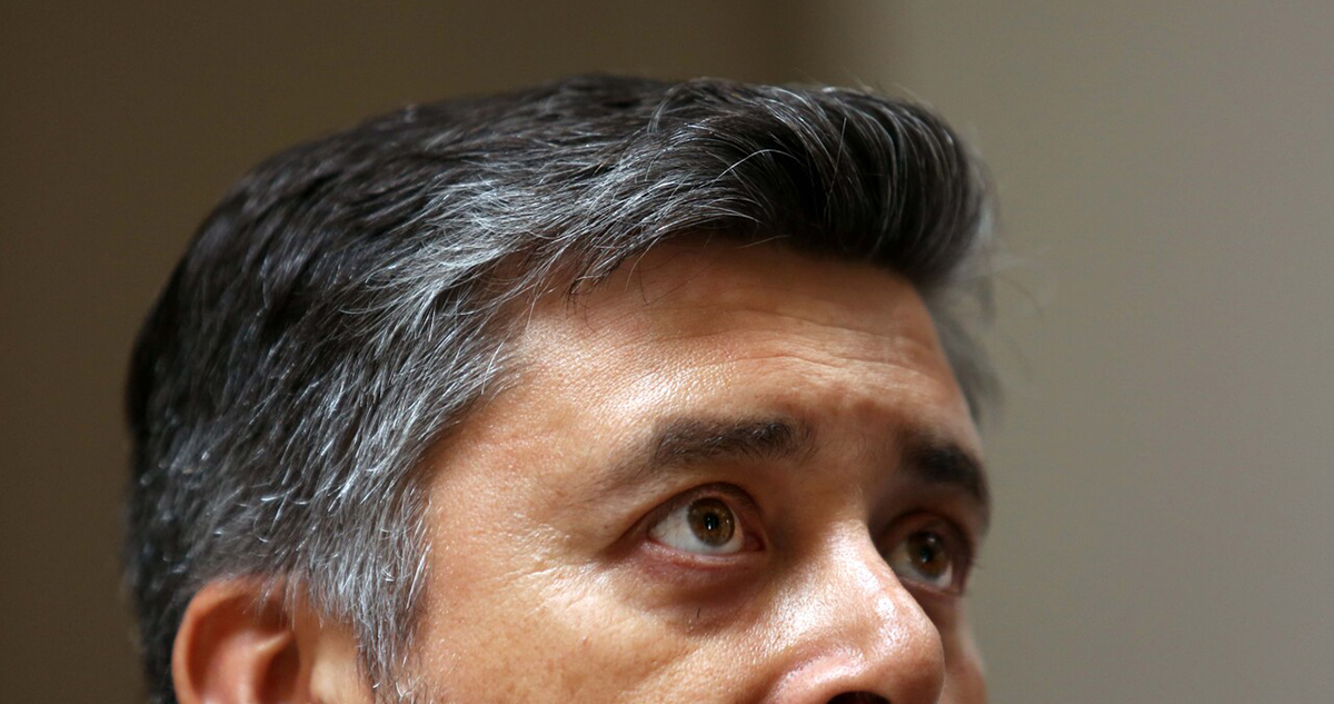 Suman y siguen las críticas por decisión de juez Urrutia que permitió videollamadas de reos peligrosos