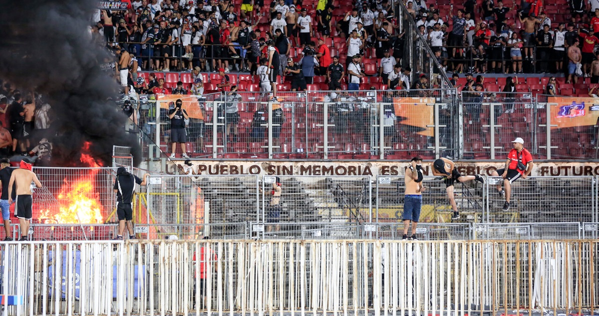 Supercopa entre Colo Colo y Huachipato se suspendió por incidentes.