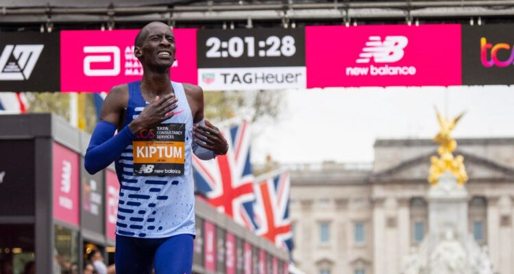 Muere trágicamente a los 24 años el atleta keniata Kelvin Kiptum, plusmarquista mundial de maratón
