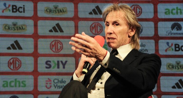 Ricardo Gareca ya piensa en su primera nómina en La Roja.