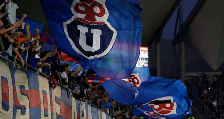 La U medidas para hinchas