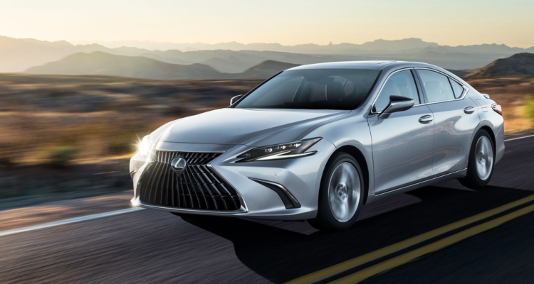 Así son los lujosos Lexus ES300h que comprarán para los ministros de la Corte Suprema