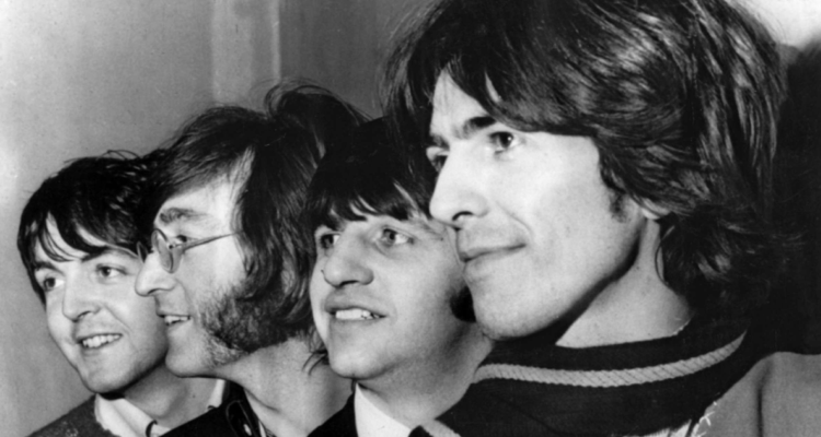 Los dos Beatles que aún viven, así como las familias de los dos fallecidos, ya dieron su aprobación para las cuatro películaws.