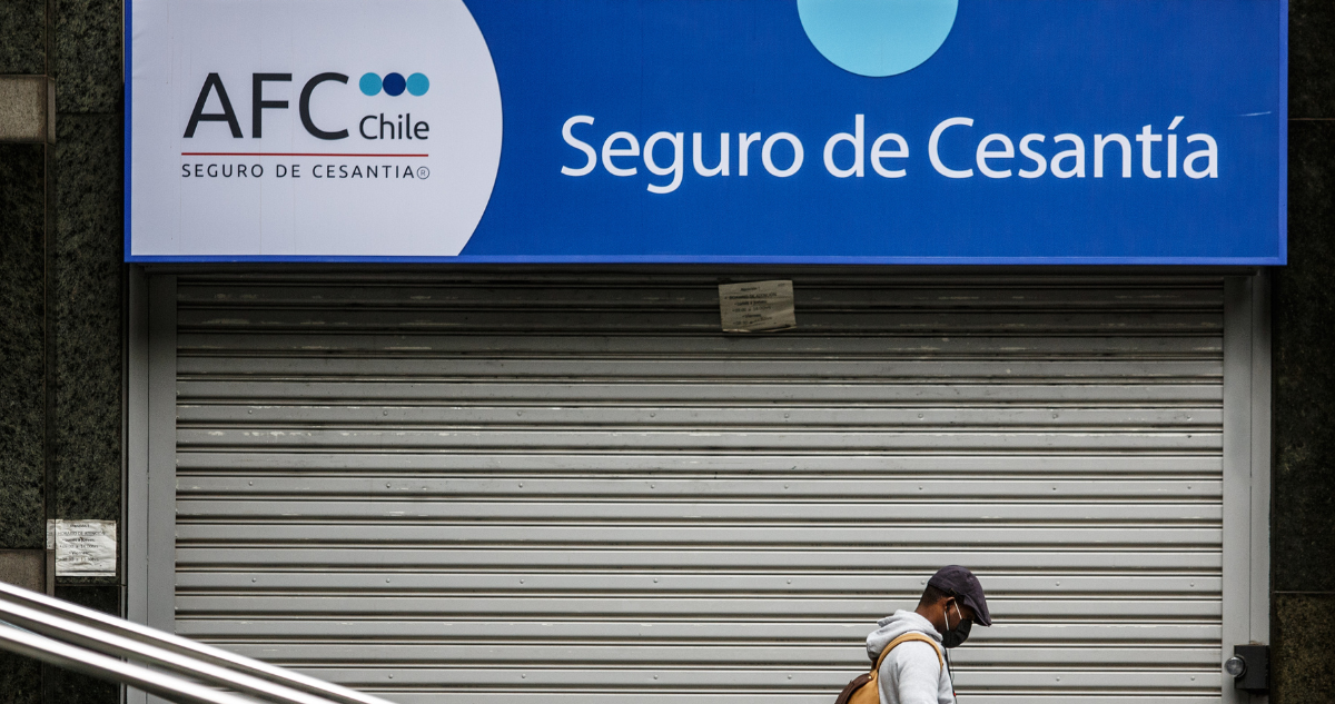 Cobro de seguro de cesantía en la región de Los Ríos.