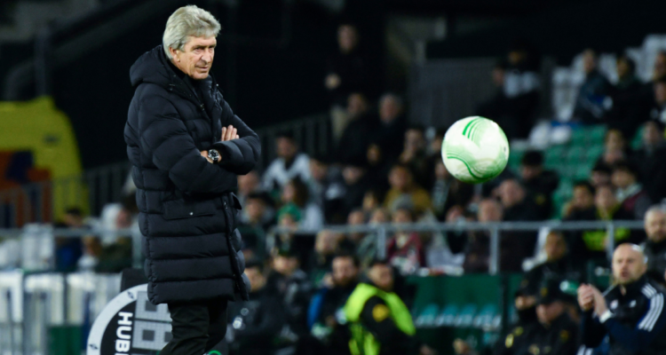 Manuel Pellegrini no baja los brazos y va por la remontada en Conference League.