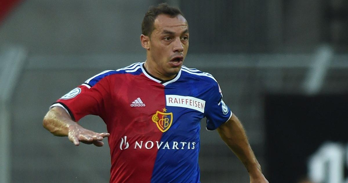 Marcelo Díaz Basel oferta Leicester