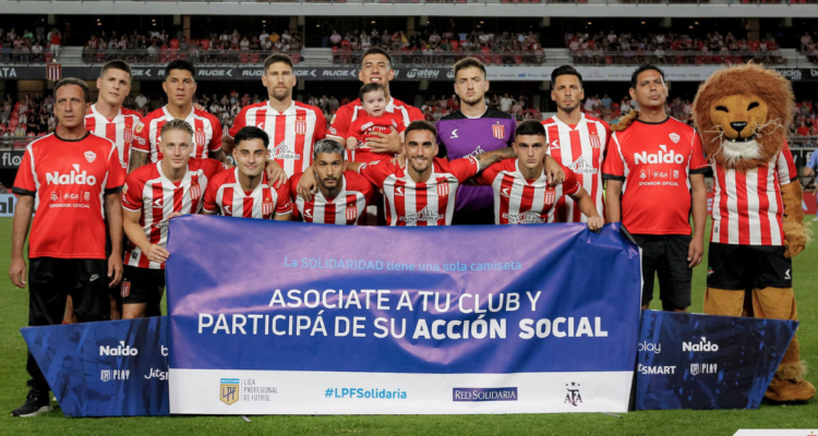 Colo Colo fija la mira en Estudiante de la Plata.