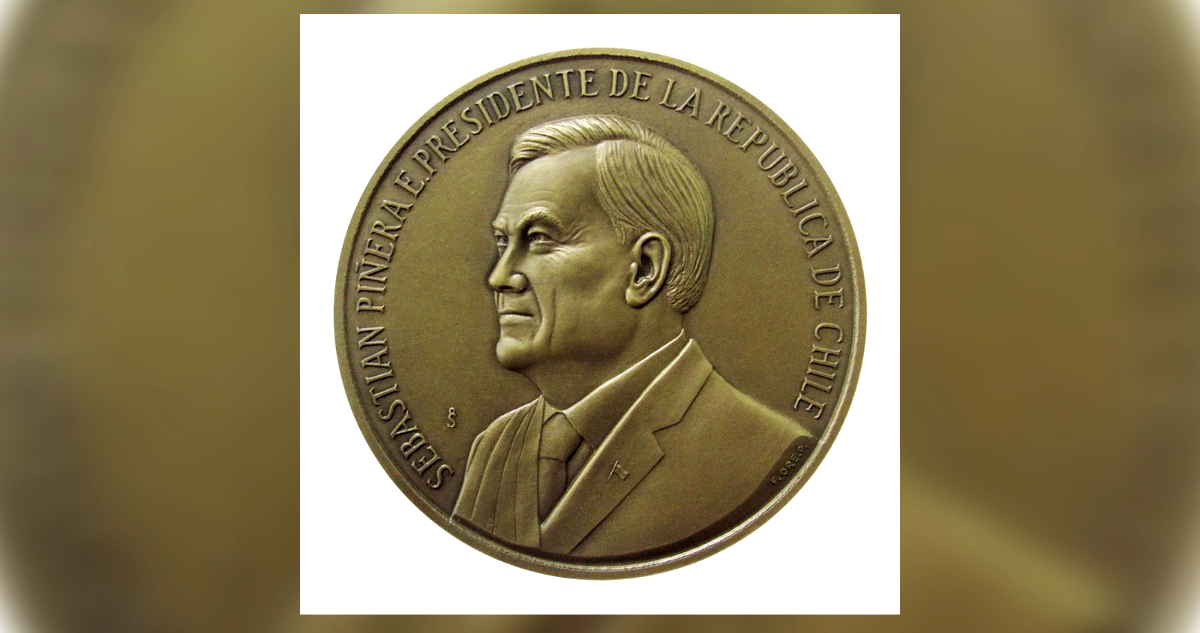 La medalla de bronce con el rostro de Piñera: conoce dónde comprarla, precio y sus características