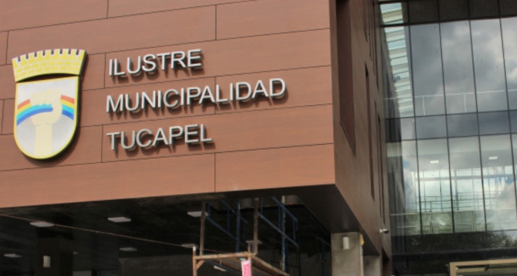 Frontis de Municipalidad de Tucapel por demanda de Frontel