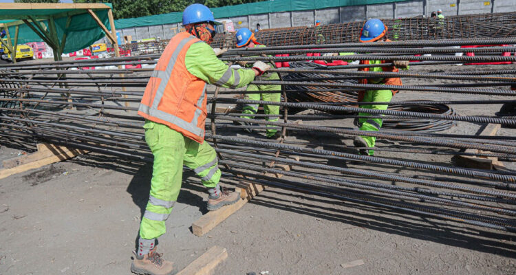 imagen de la construccion del viaducto que conectara Puente Bicentenario con Avenida Chacabuco