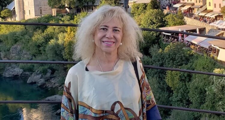 Emiten orden de arresto contra ex alcaldesa de Hijuelas