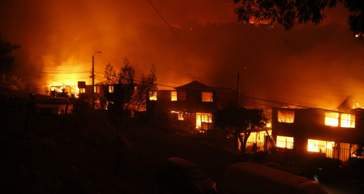 Padre narra cómo incendio arrasó su hogar en El Olivar