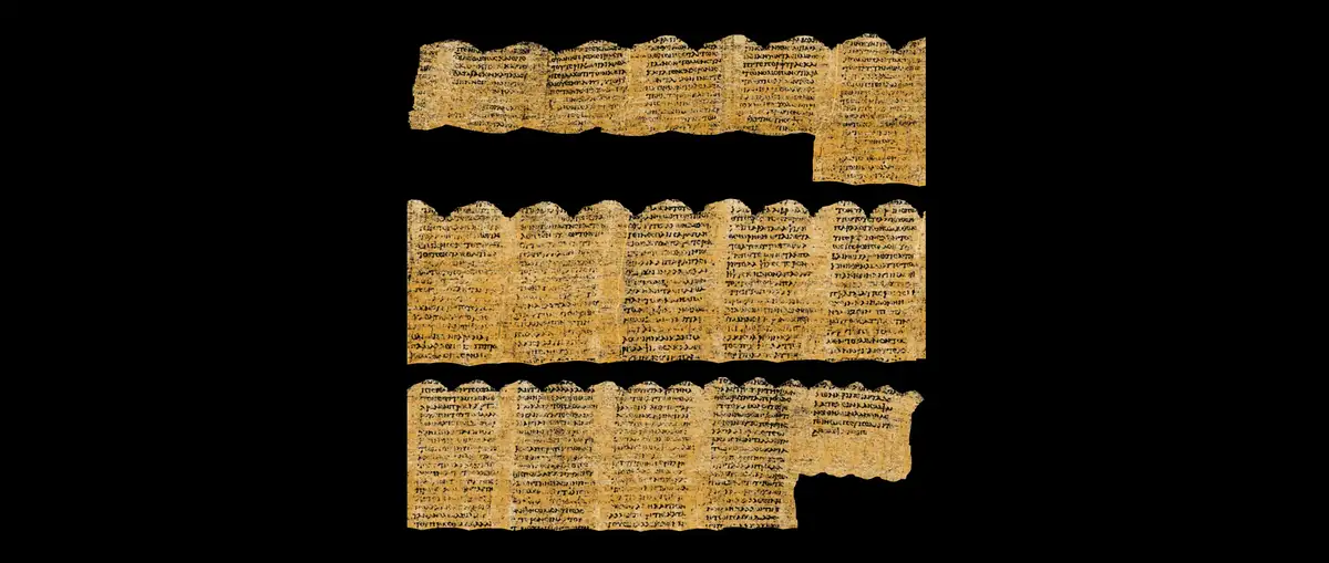 Por primera vez, y usando IA, científicos han descifrado 15 columnas de un antiguo rollo de papiro carbonizado.