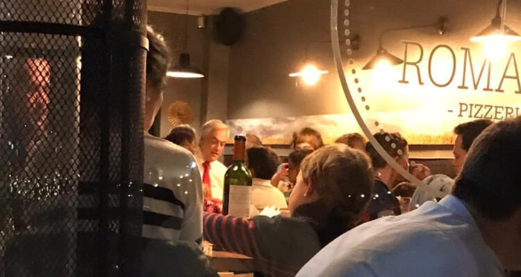 Hijos de Piñera defienden polémico cumpleaños en pizzería durante inicio del estallido social