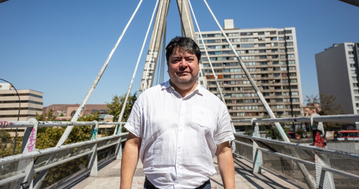 Precandidato PS por Santiago: si no hay primaria con Hassler, “veo complejo ganarle a la derecha”